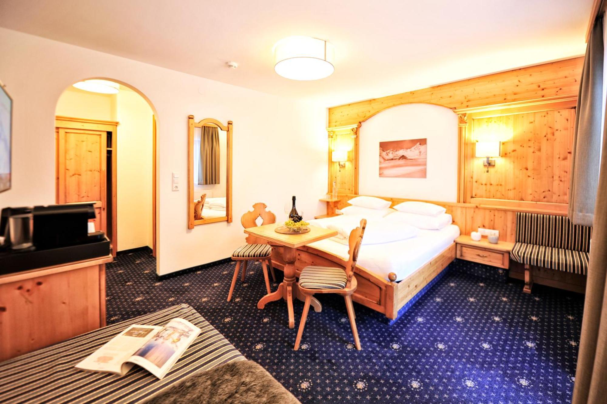 Hotel Garni Bellevue Ischgl Exterior photo