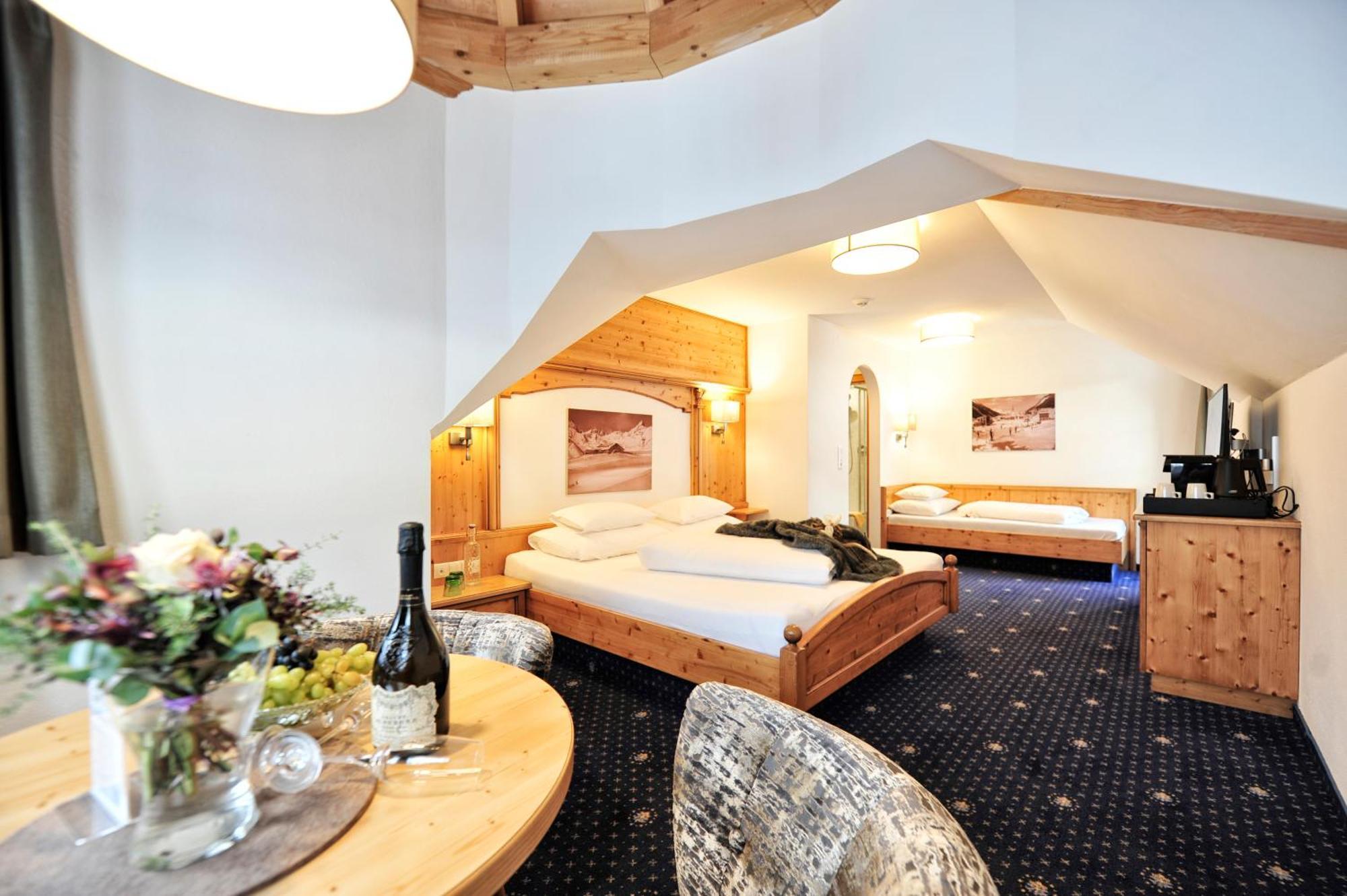 Hotel Garni Bellevue Ischgl Exterior photo