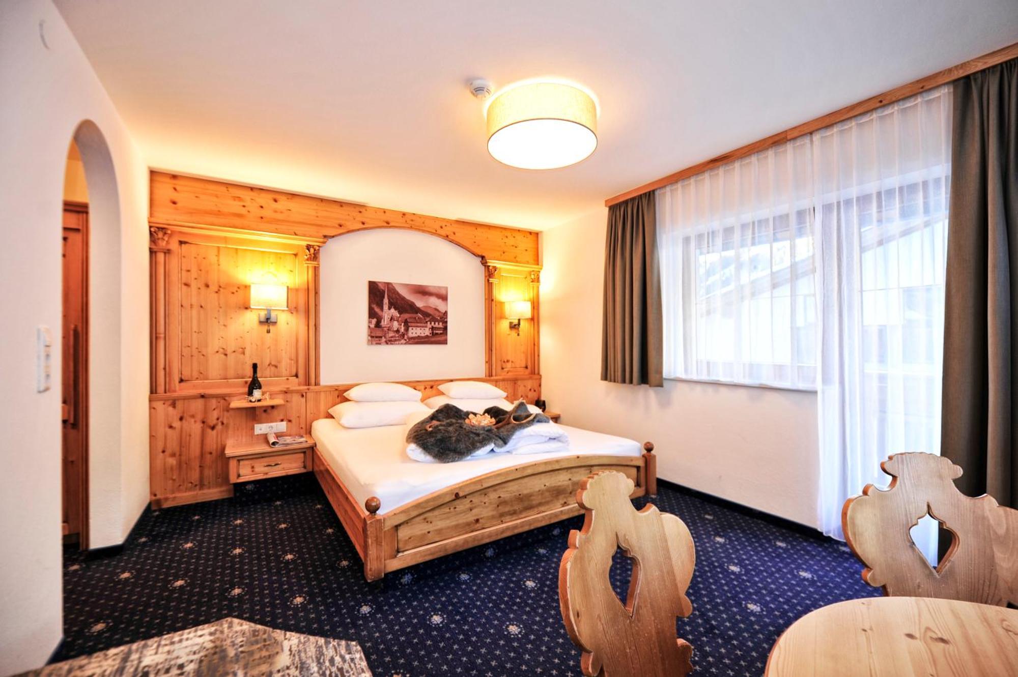 Hotel Garni Bellevue Ischgl Exterior photo