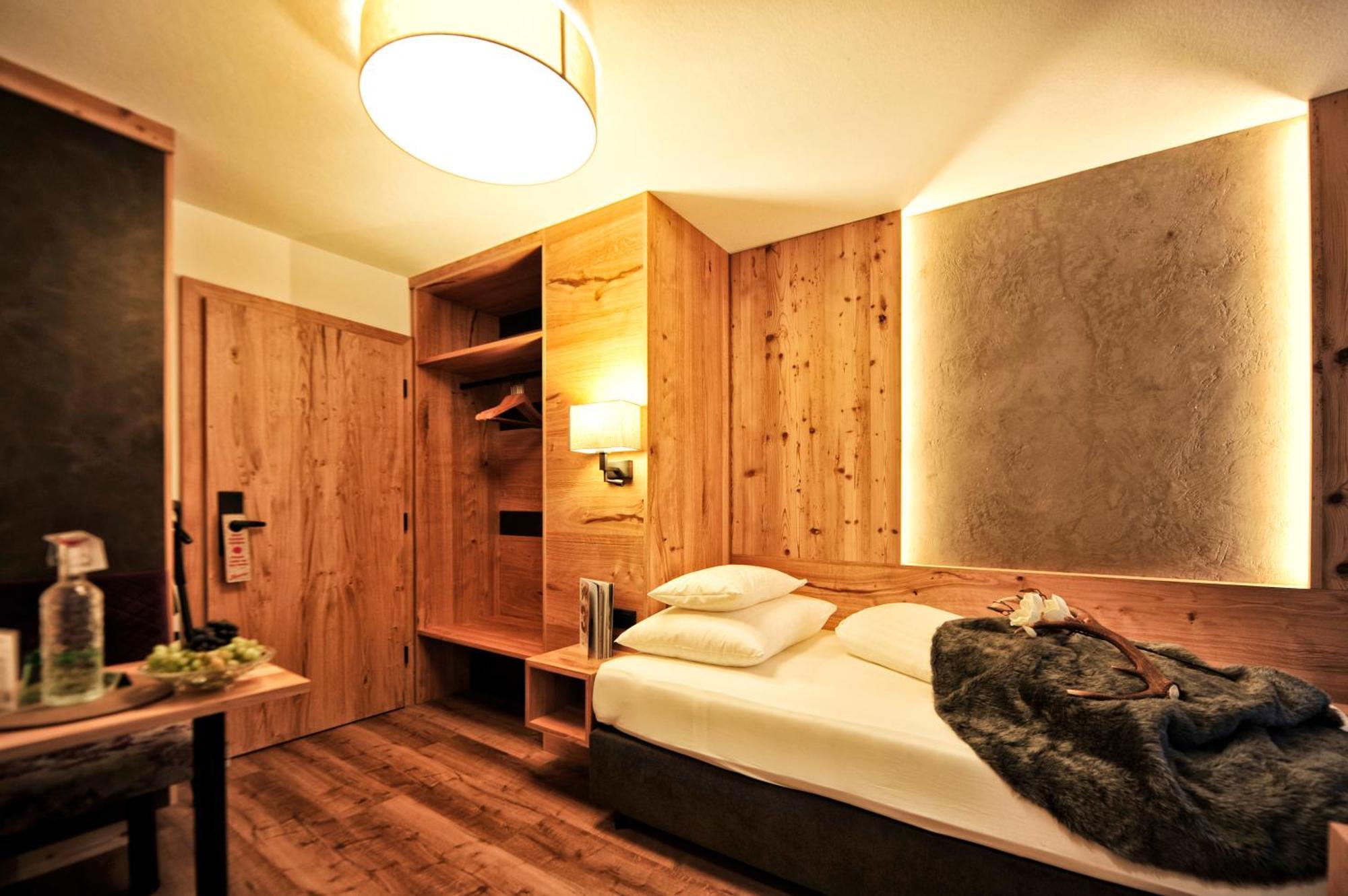 Hotel Garni Bellevue Ischgl Exterior photo