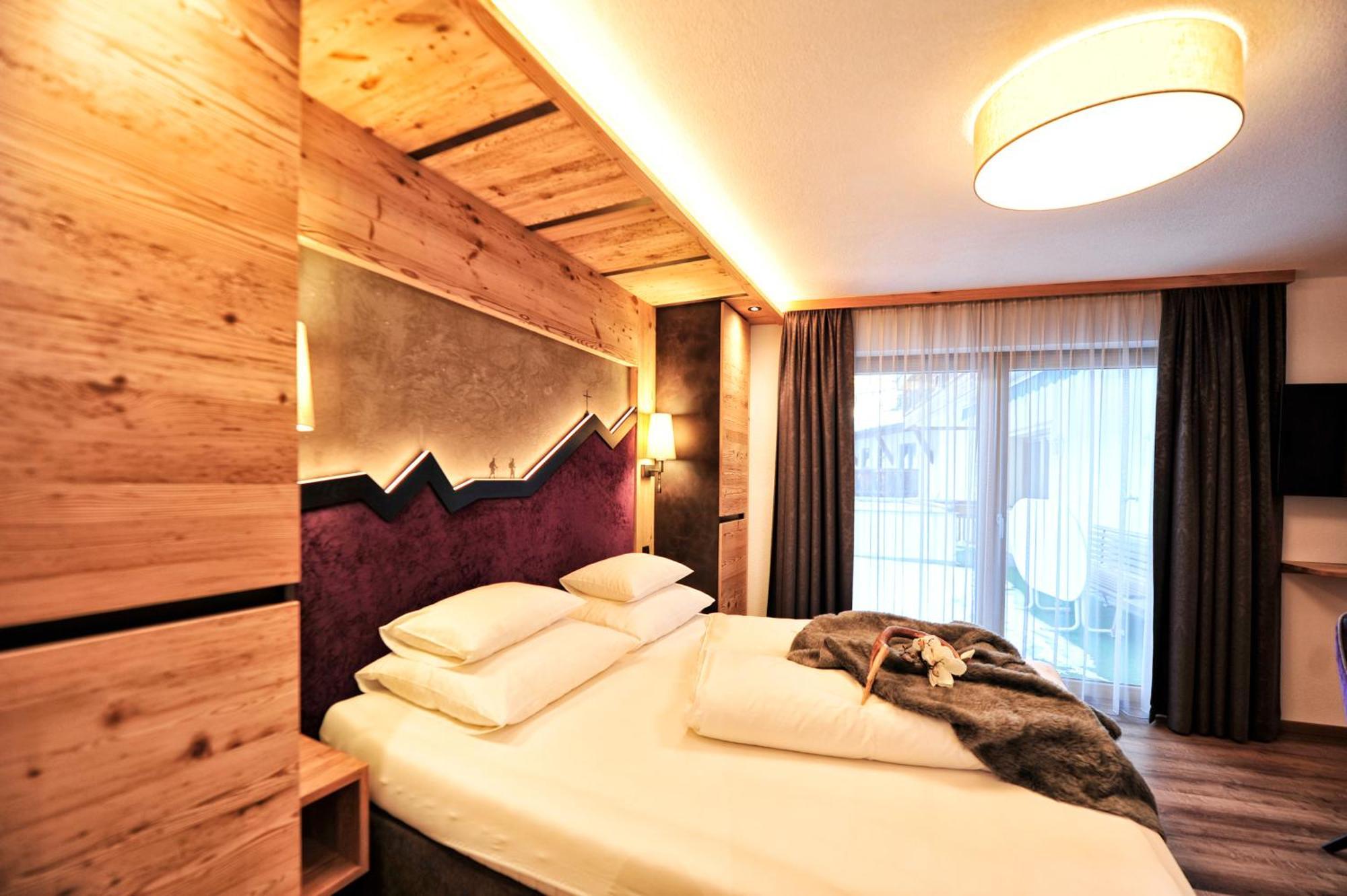 Hotel Garni Bellevue Ischgl Exterior photo