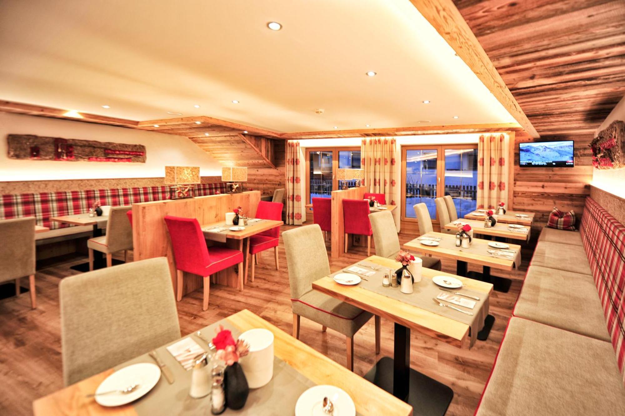 Hotel Garni Bellevue Ischgl Exterior photo
